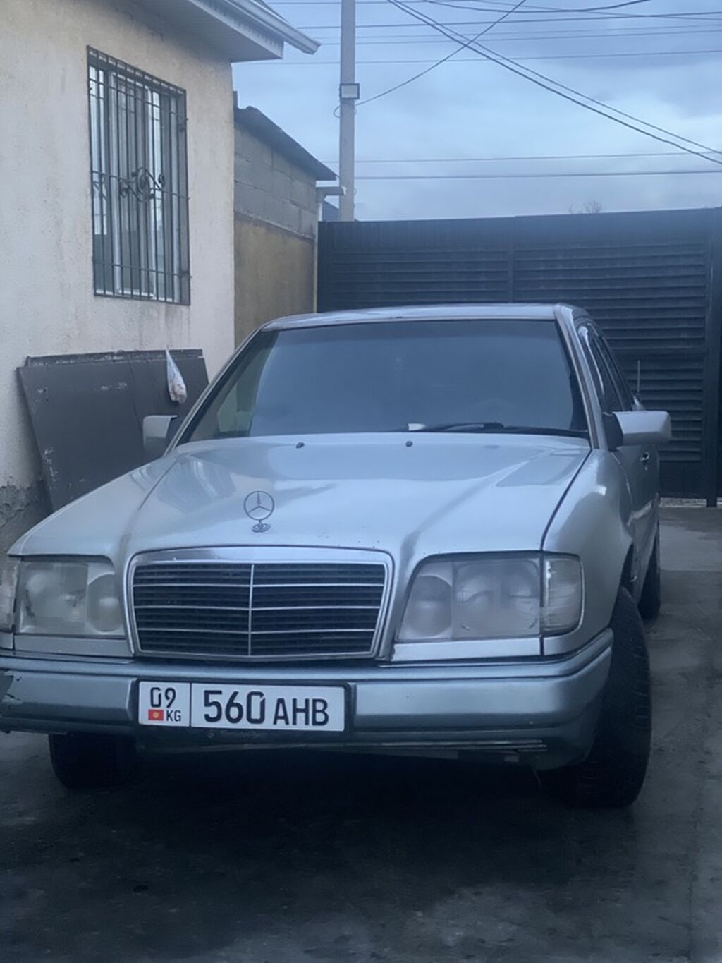 Mercedes-Benz W124