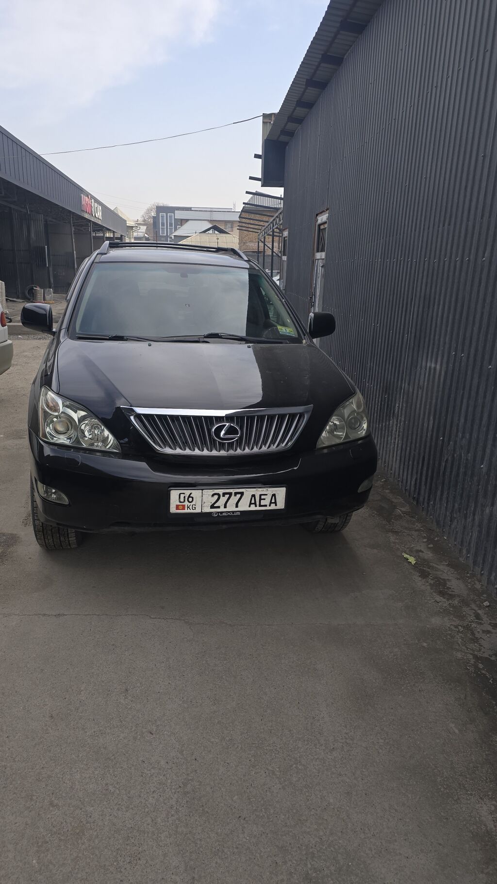 Lexus RX 350, чёрный кроссовер. Основные характеристики