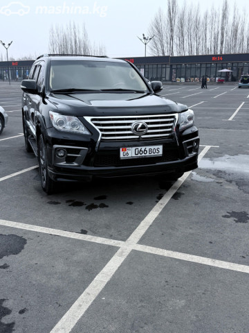 Lexus LX