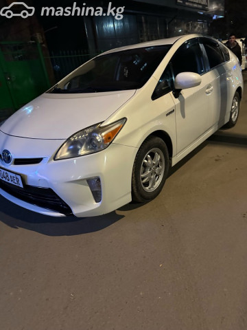 Toyota Prius v (+)