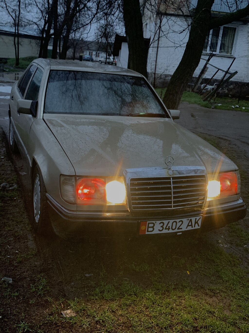 Mercedes-Benz W124