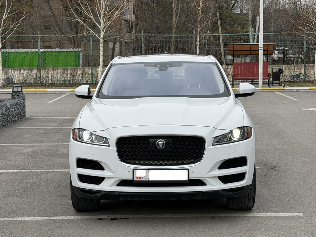 Jaguar F-Pace