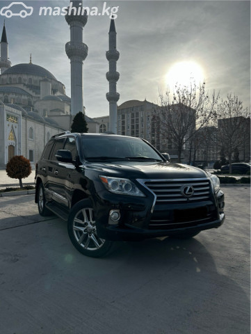 Lexus LX