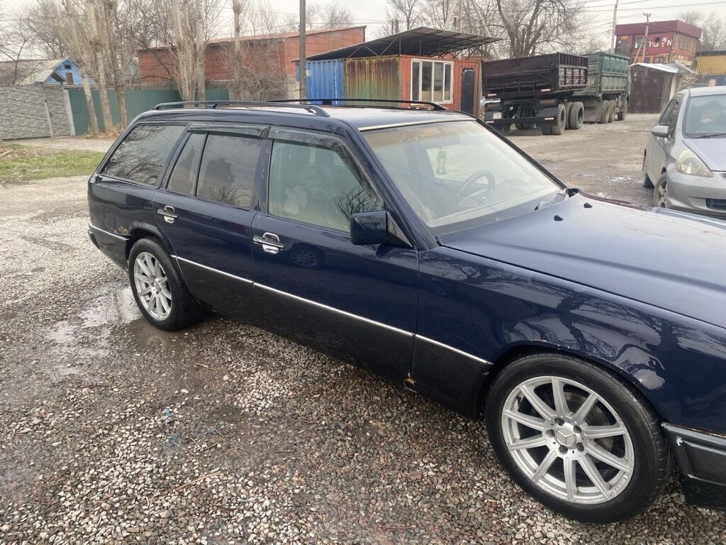 Mercedes-Benz W124