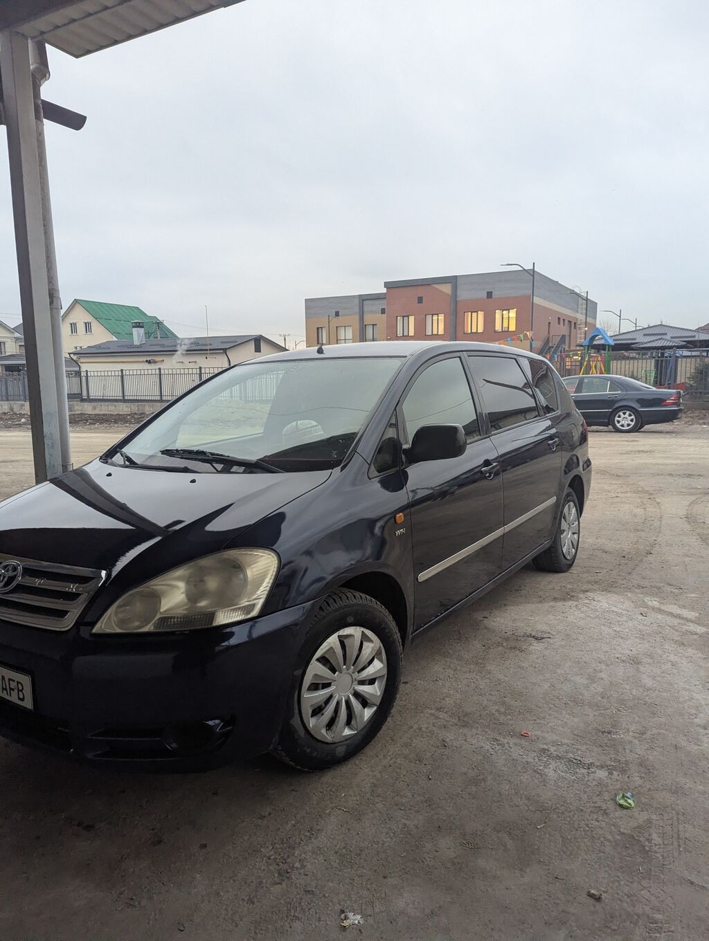 Toyota Avensis Verso