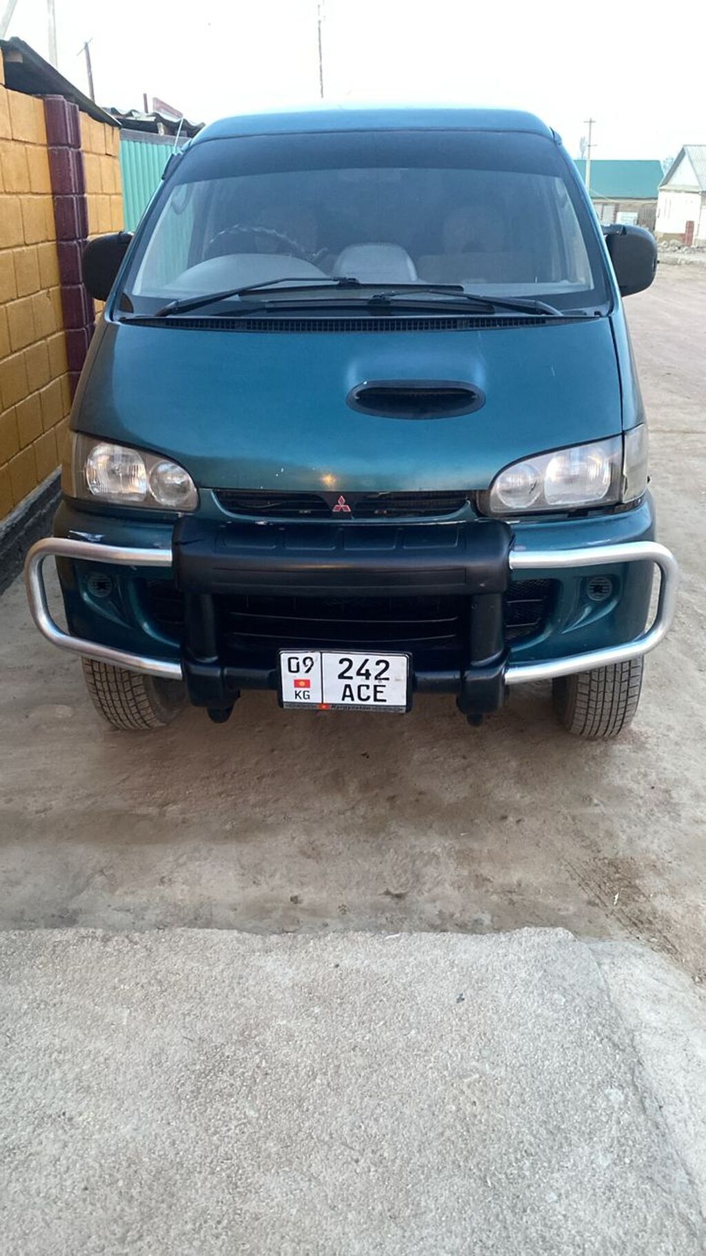 Mitsubishi Delica
