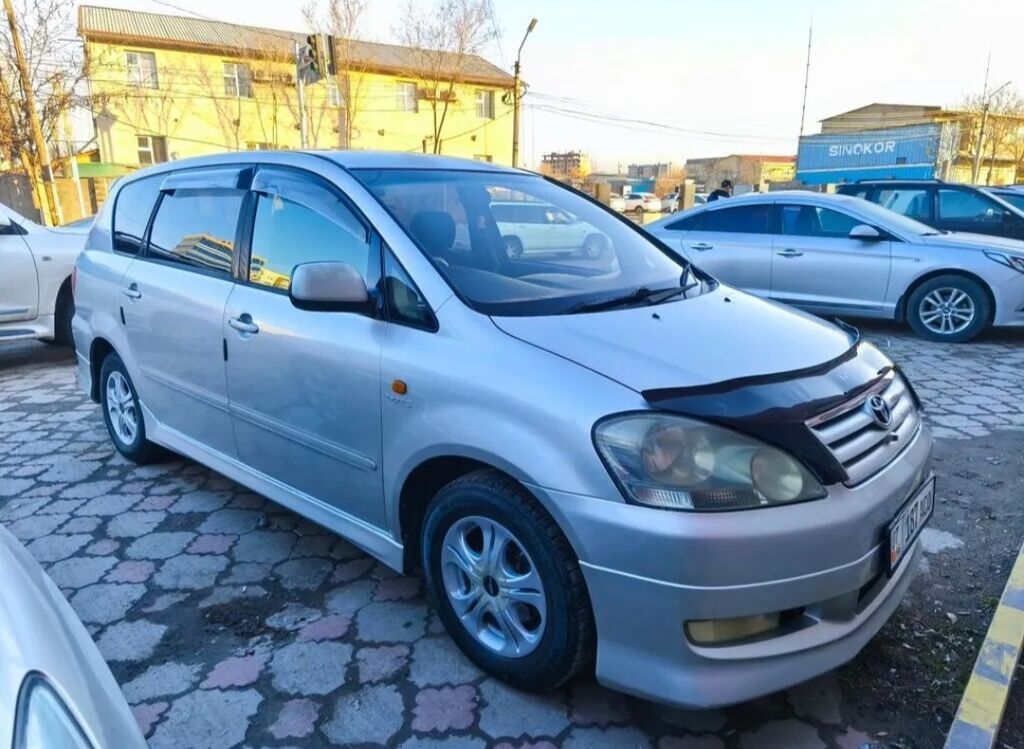 Toyota Ipsum