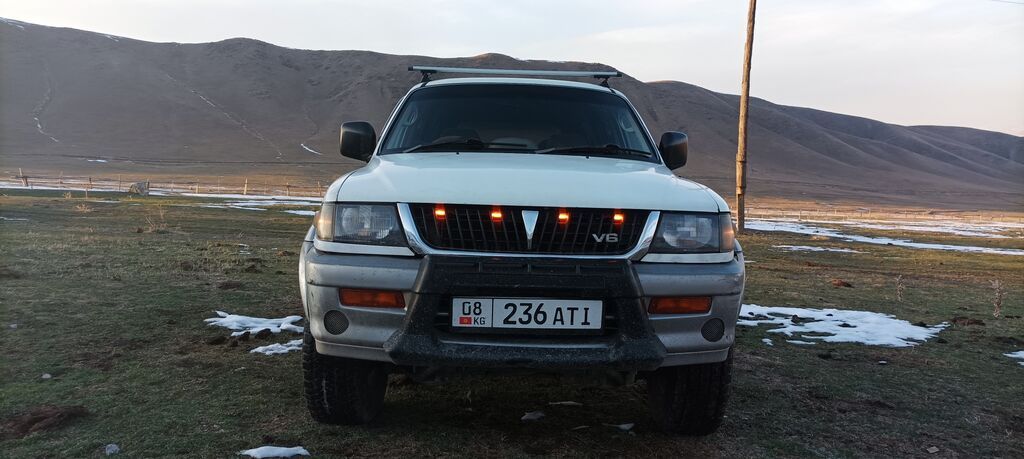 Mitsubishi Challenger