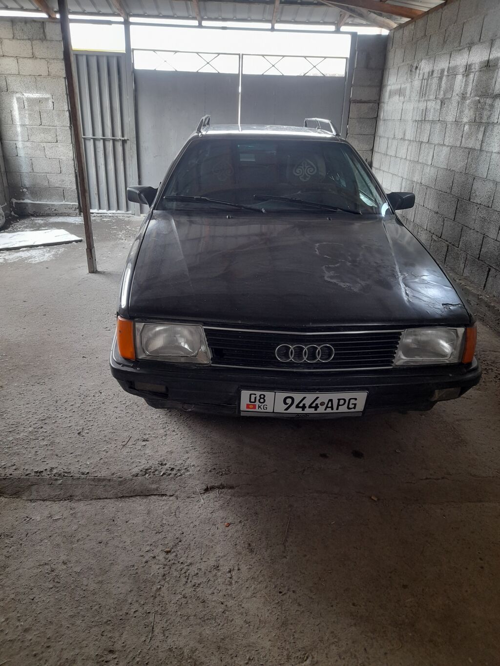 Audi 100