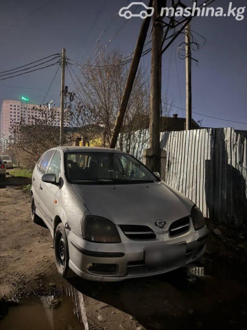 Nissan Almera Tino