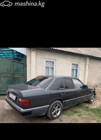 Mercedes-Benz W124
