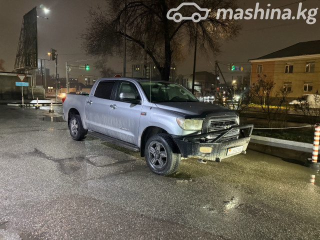 Toyota Tundra