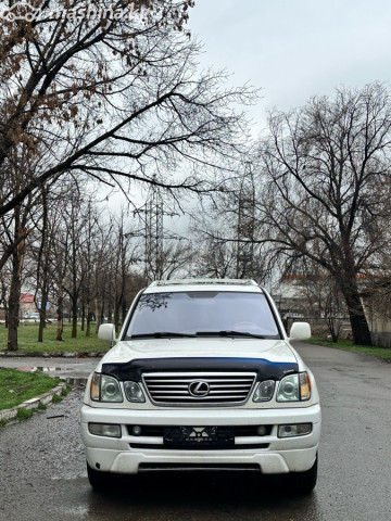 Lexus LX